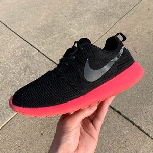 Nike Roshe 1 Casual Running Athletic Shoes